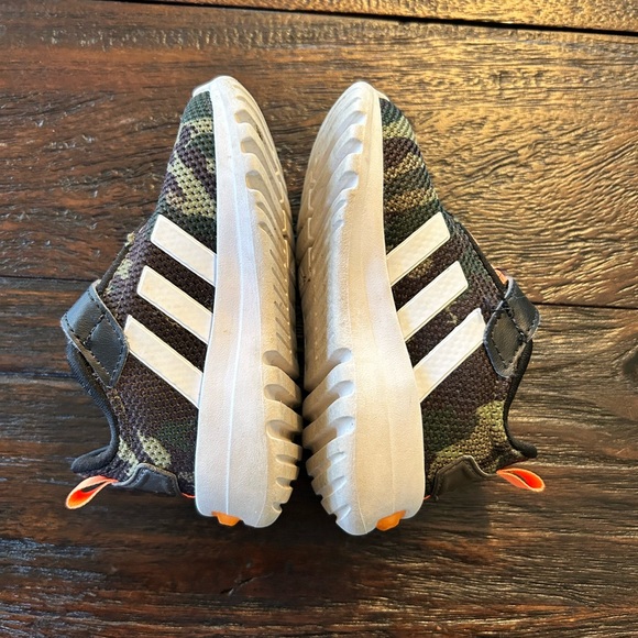Adidas RACER TR23K Runnig Shoes Baby / Toddler Size 5 - Camo Style IF0207 - Picture 3 of 7